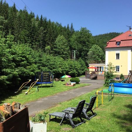 Horska Chata Pod Lanovkou Jáchymov Buitenkant foto