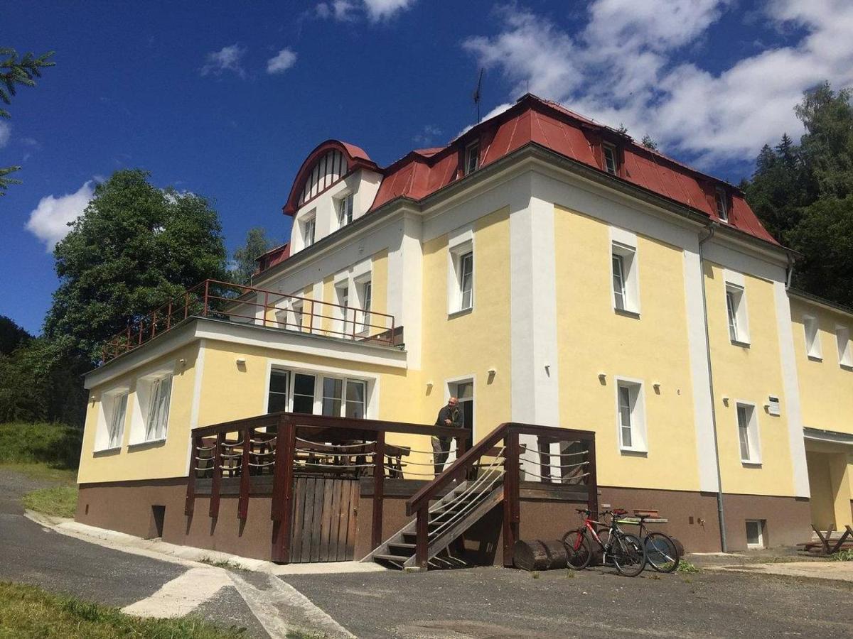 Horska Chata Pod Lanovkou Jáchymov Buitenkant foto